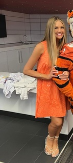 Nancy O'Dell feet photo thumbnail