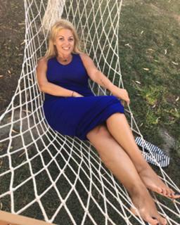 Nancy Paradeisanou feet photo thumbnail