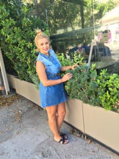 Nancy Paradeisanou feet photo thumbnail