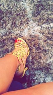 Nancy Paradeisanou feet photo thumbnail