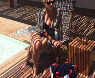 Nancy Paradeisanou feet photo thumbnail