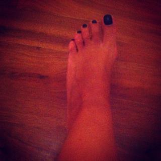 Nancy Paradeisanou feet photo thumbnail