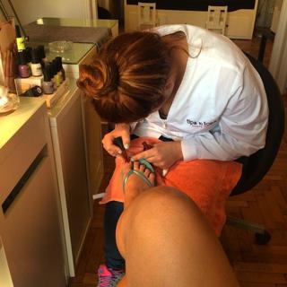 Nancy Paradeisanou feet photo thumbnail