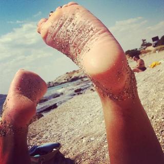 Nancy Paradeisanou feet photo thumbnail