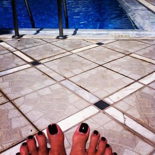 Nancy Paradeisanou feet photo thumbnail