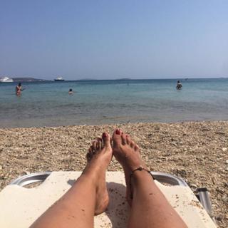 Nancy Paradeisanou feet photo thumbnail