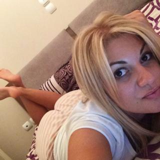 Nancy Paradeisanou feet photo thumbnail