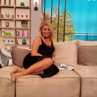 Nancy Paradeisanou feet photo thumbnail