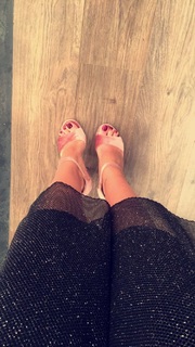 Nancy Paradeisanou feet photo thumbnail