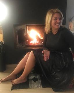 Nancy Paradeisanou feet photo thumbnail