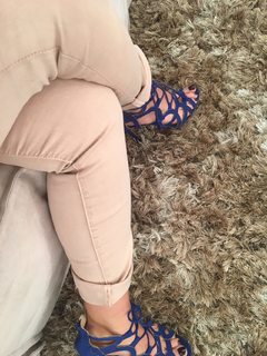 Nancy Paradeisanou feet photo thumbnail