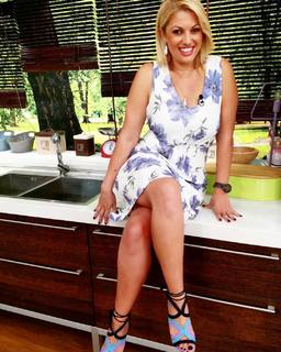 Nancy Paradeisanou feet photo thumbnail