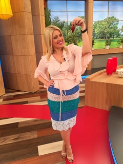 Nancy Paradeisanou feet photo thumbnail