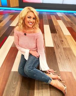 Nancy Paradeisanou feet photo thumbnail