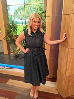 Nancy Paradeisanou feet photo thumbnail