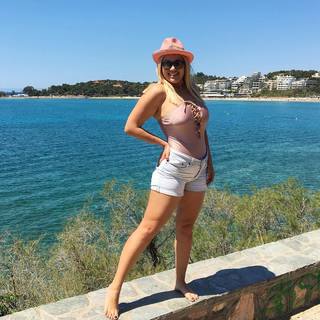 Nancy Paradeisanou feet photo thumbnail