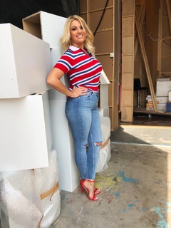 Nancy Paradeisanou feet photo thumbnail