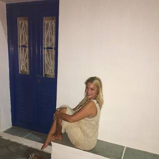 Nancy Paradeisanou feet photo thumbnail