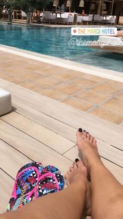 Nancy Paradeisanou feet photo thumbnail