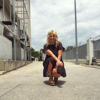 Nancy Paradeisanou feet photo thumbnail