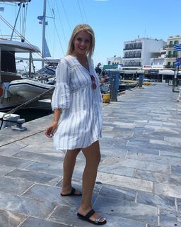 Nancy Paradeisanou feet photo thumbnail