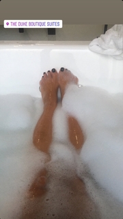 Nancy Paradeisanou feet photo thumbnail