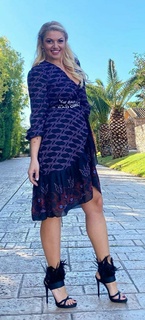 Nancy Paradeisanou feet photo thumbnail