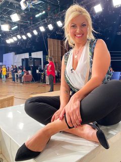 Nancy Paradeisanou feet photo thumbnail