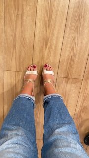 Nancy Paradeisanou feet photo thumbnail