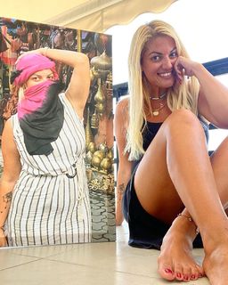 Nancy Paradeisanou feet photo thumbnail