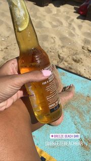 Nancy Paradeisanou feet photo thumbnail