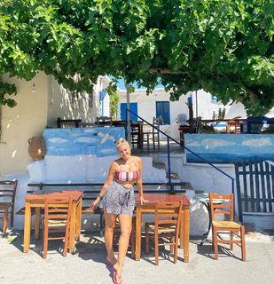 Nancy Paradeisanou feet photo thumbnail