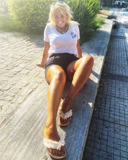 Nancy Paradeisanou feet photo thumbnail