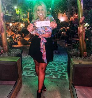 Nancy Paradeisanou feet photo thumbnail