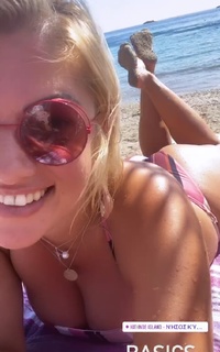 Nancy Paradeisanou feet photo thumbnail