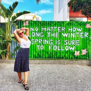 Nancy Paradeisanou feet photo thumbnail