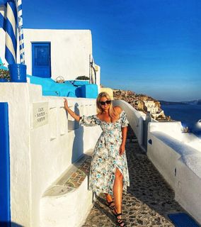 Nancy Paradeisanou feet photo thumbnail