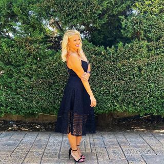 Nancy Paradeisanou feet photo thumbnail