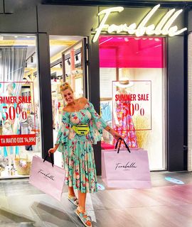 Nancy Paradeisanou feet photo thumbnail