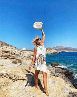 Nancy Paradeisanou feet photo thumbnail