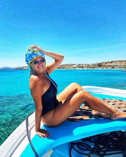 Nancy Paradeisanou feet photo thumbnail