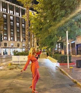 Nancy Paradeisanou feet photo thumbnail