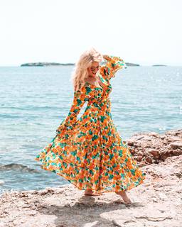 Nancy Paradeisanou feet photo thumbnail