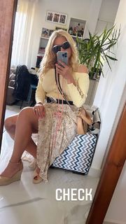 Nancy Paradeisanou feet photo thumbnail