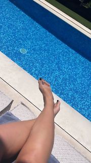 Nancy Paradeisanou feet photo thumbnail