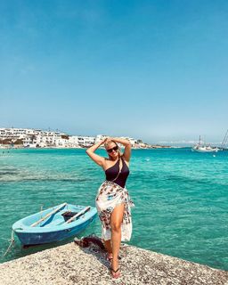 Nancy Paradeisanou feet photo thumbnail