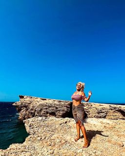 Nancy Paradeisanou feet photo thumbnail