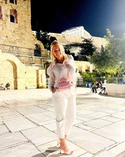 Nancy Paradeisanou feet photo thumbnail