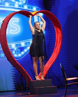 Nancy Paradeisanou feet photo thumbnail