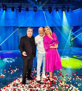 Nancy Paradeisanou feet photo thumbnail